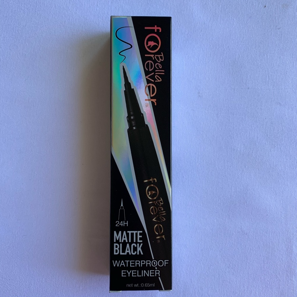 Waterproof black eyeliner last up to 24hrs
